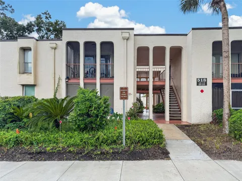 518 ORANGE DRIVE #11