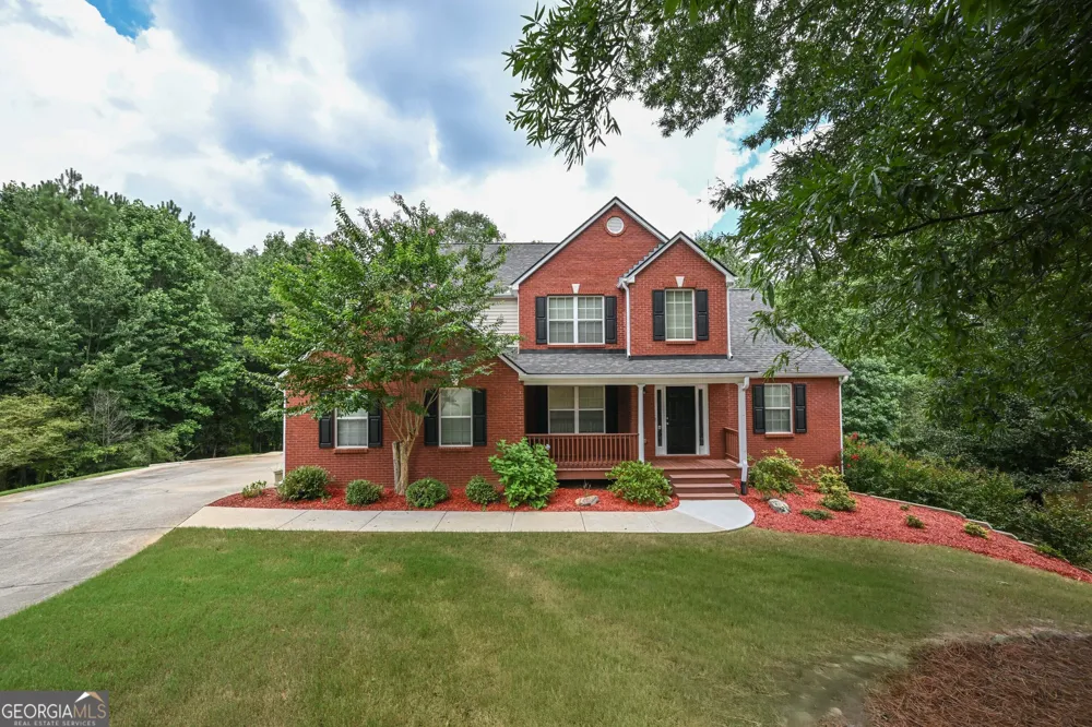 529 Plantation Creek DR Loganville, GA 30052