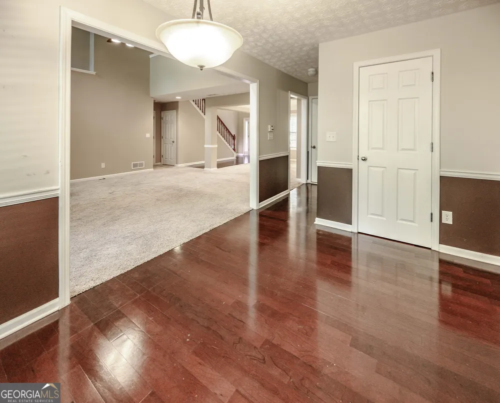 529 Plantation Creek DR Loganville, GA 30052