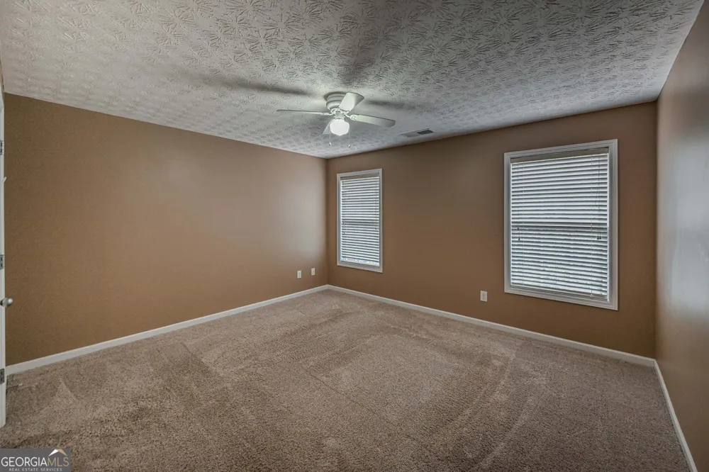 529 Plantation Creek DR Loganville, GA 30052