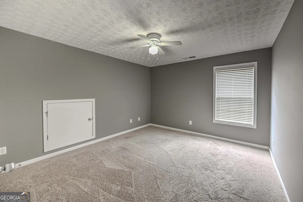 529 Plantation Creek DR Loganville, GA 30052