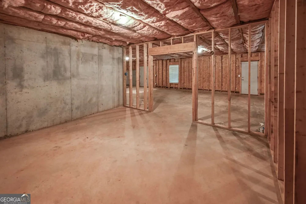 529 Plantation Creek DR Loganville, GA 30052