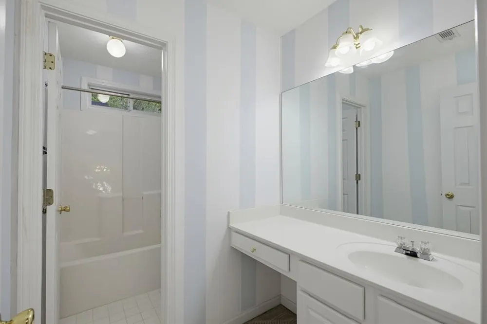 110 Brookstone Crest Newnan, GA 30265