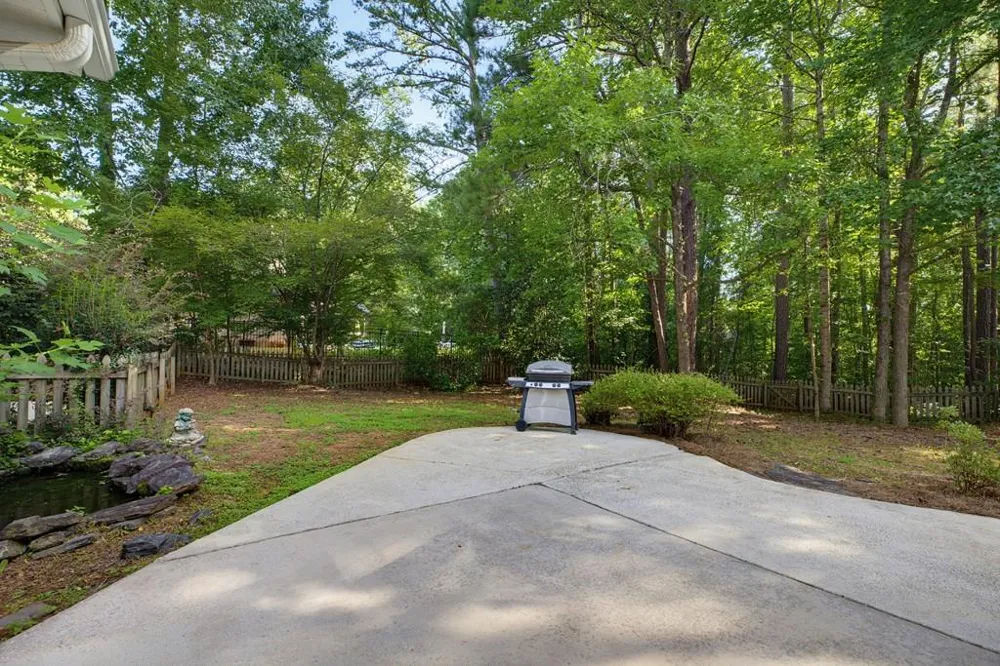 110 Brookstone Crest Newnan, GA 30265