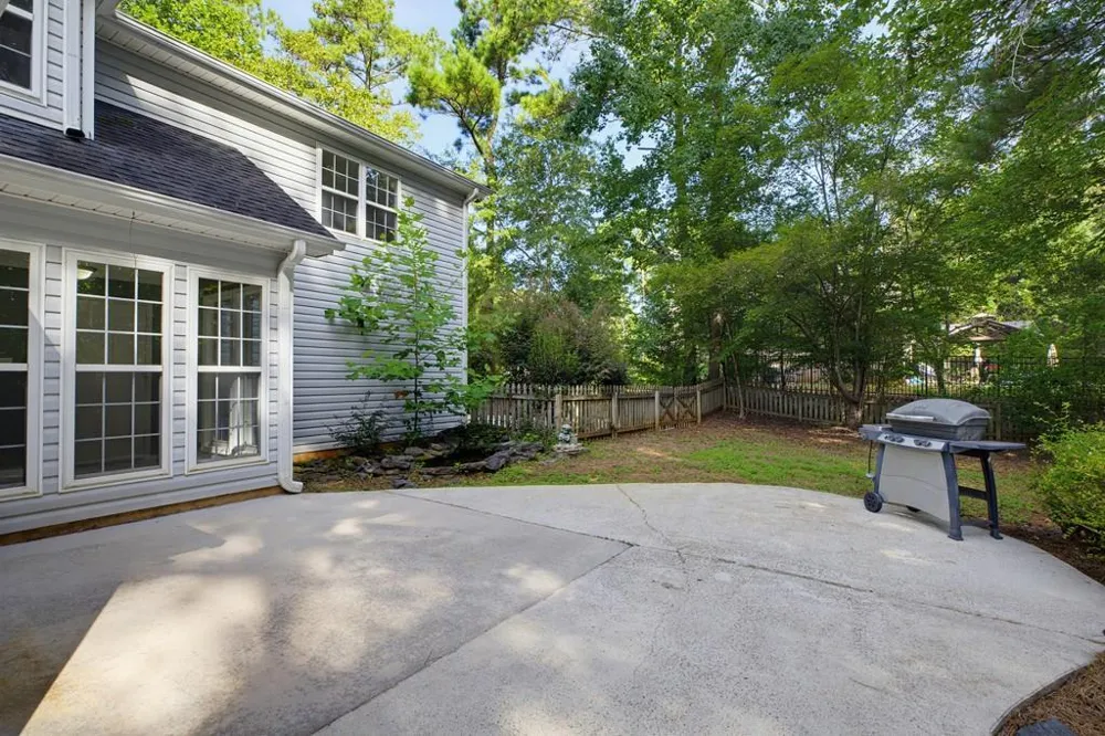 110 Brookstone Crest Newnan, GA 30265