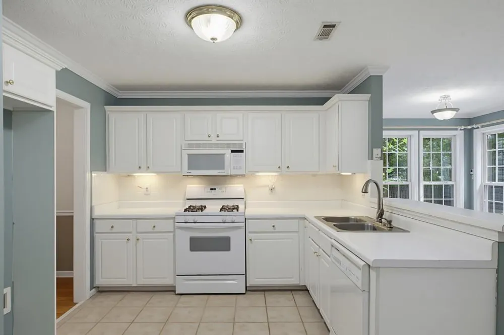 110 Brookstone Crest Newnan, GA 30265