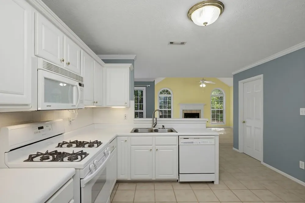 110 Brookstone Crest Newnan, GA 30265