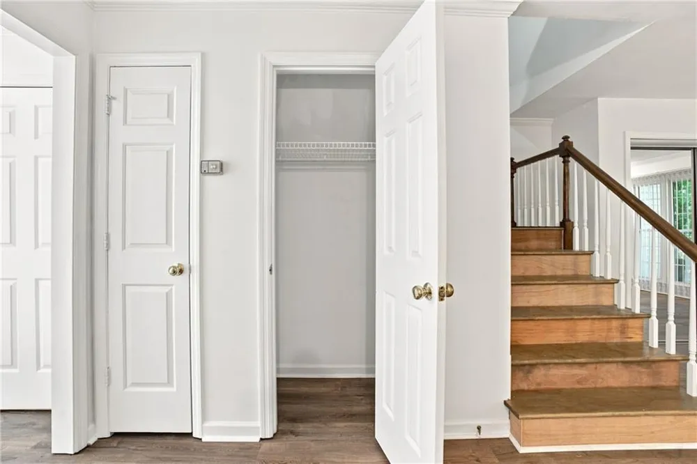 599 Saint James Walk SE Marietta, GA 30067