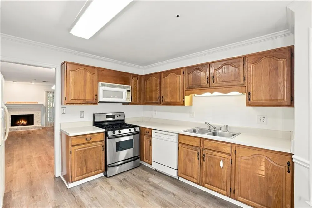599 Saint James Walk SE Marietta, GA 30067