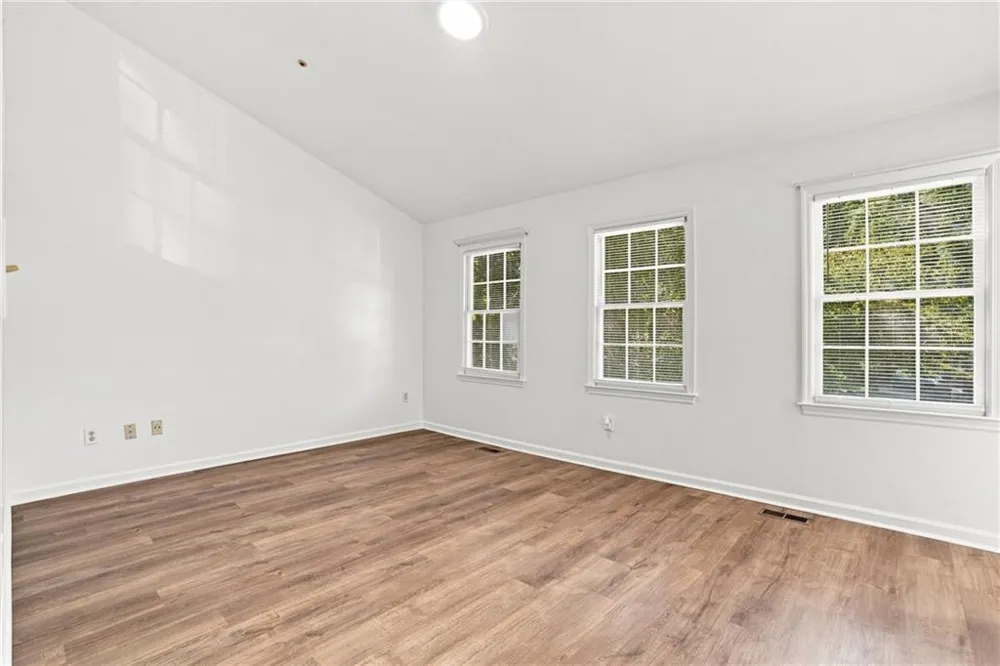 599 Saint James Walk SE Marietta, GA 30067
