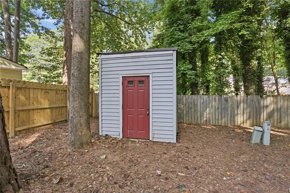 599 Saint James Walk SE Marietta, GA 30067