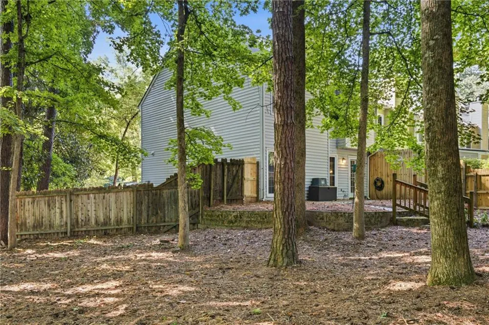 599 Saint James Walk SE Marietta, GA 30067