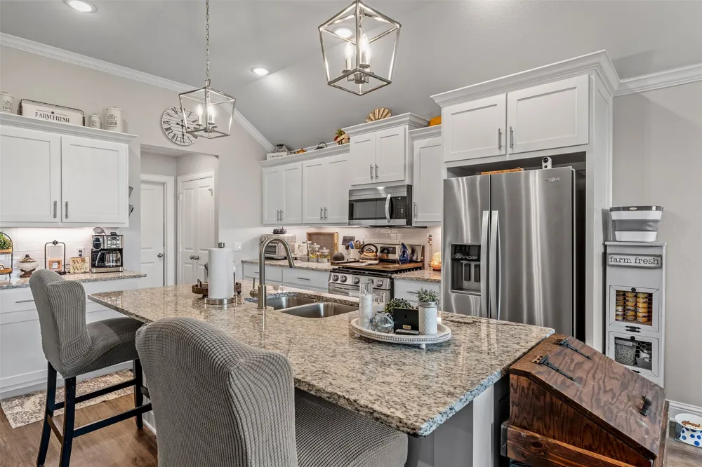 112 Amanda Avenue Bullard, TX 75757