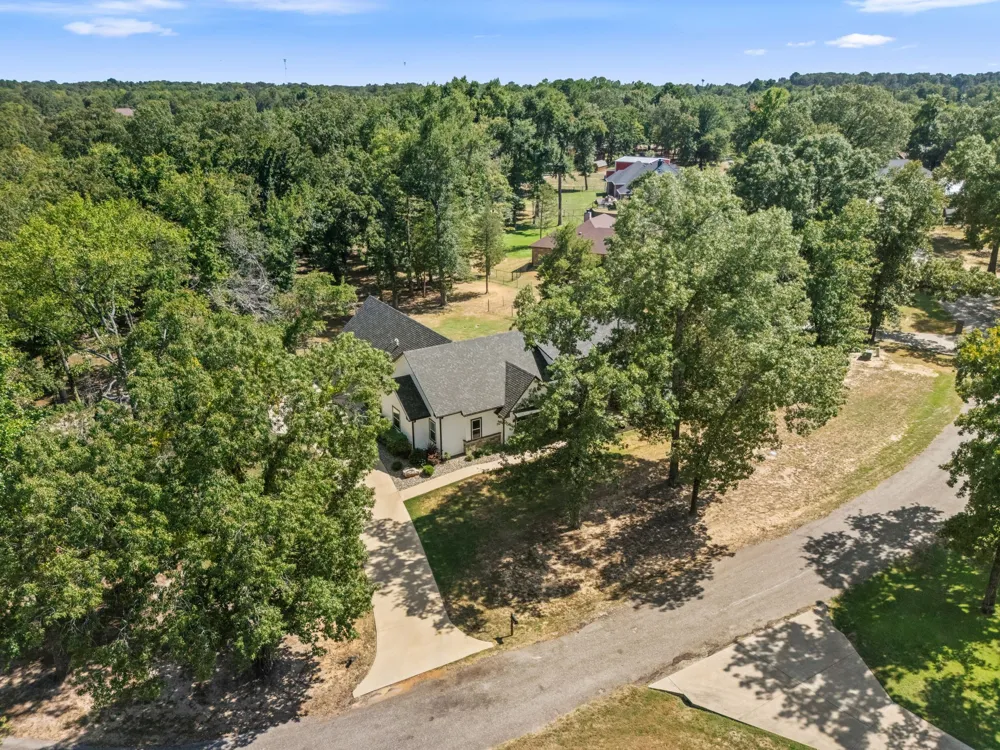 222 Rs County Road 4269 Emory, TX 75440