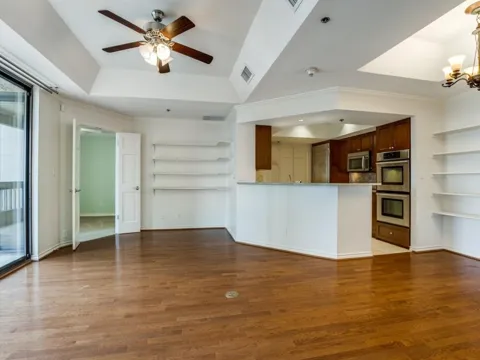 5909 Luther Lane #1000
