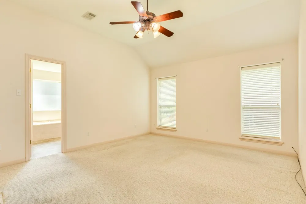 203 Lexington Avenue Clute, TX 77531