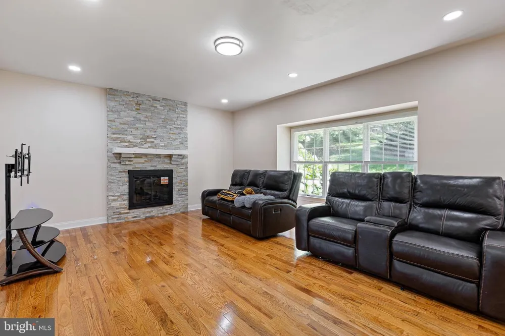 19 WITHERS WAY Hockessin, DE 19707