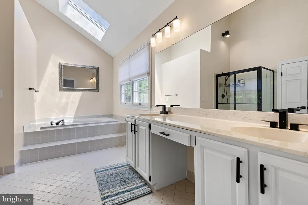 19 WITHERS WAY Hockessin, DE 19707