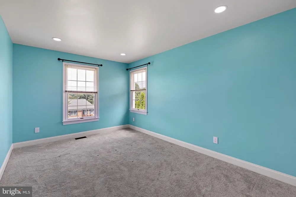 19 WITHERS WAY Hockessin, DE 19707
