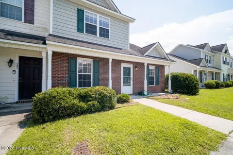 700 Streamwood Drive