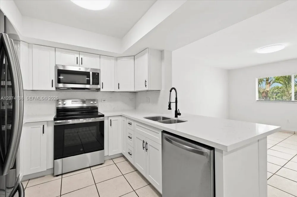 3610 56th Ave #219 Hollywood, FL 33021