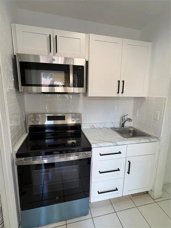 9200 NW 38TH DRIVE #1A Coral Springs, FL 33065