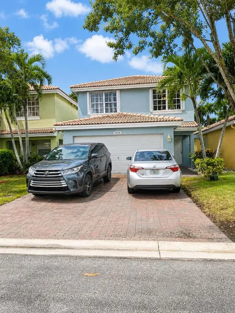 3331 Commodore Court