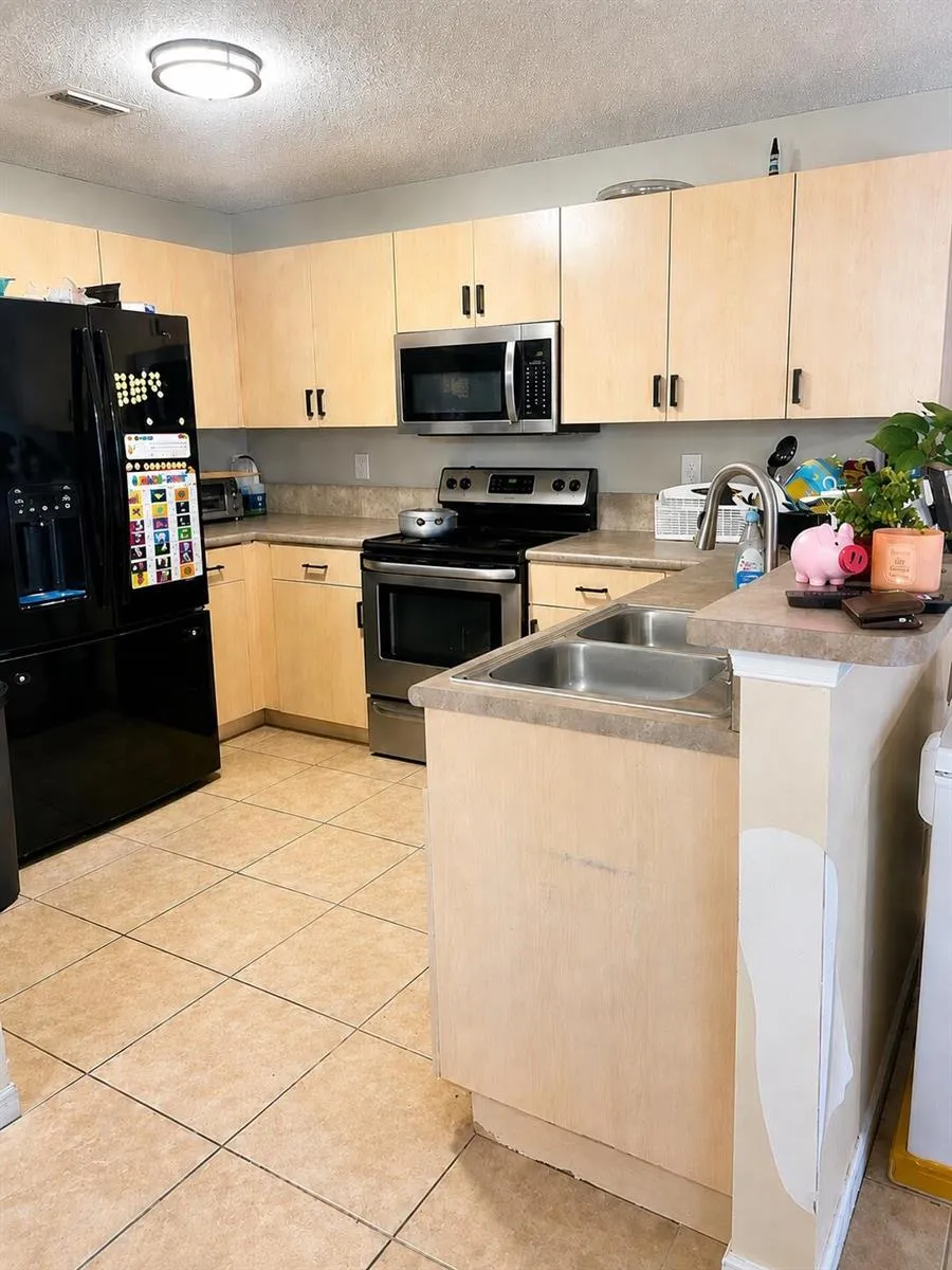 3331 Commodore Court West Palm Beach, FL 33411