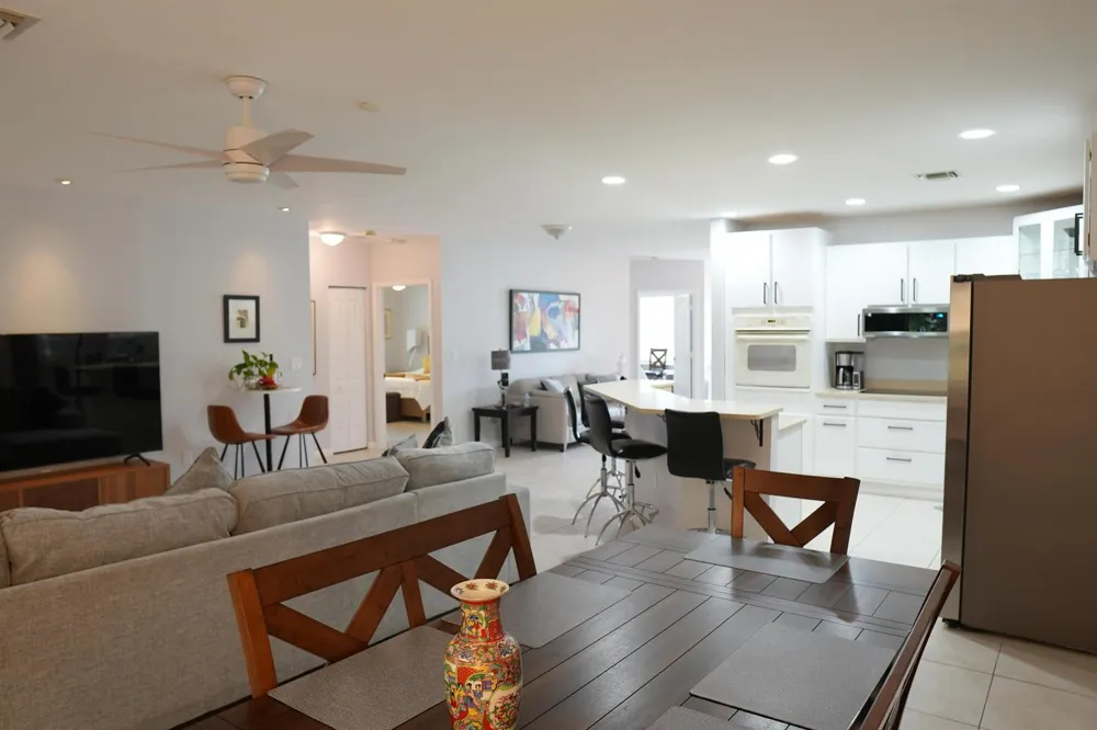 821 SW 13TH COURT Pompano Beach, FL 33060