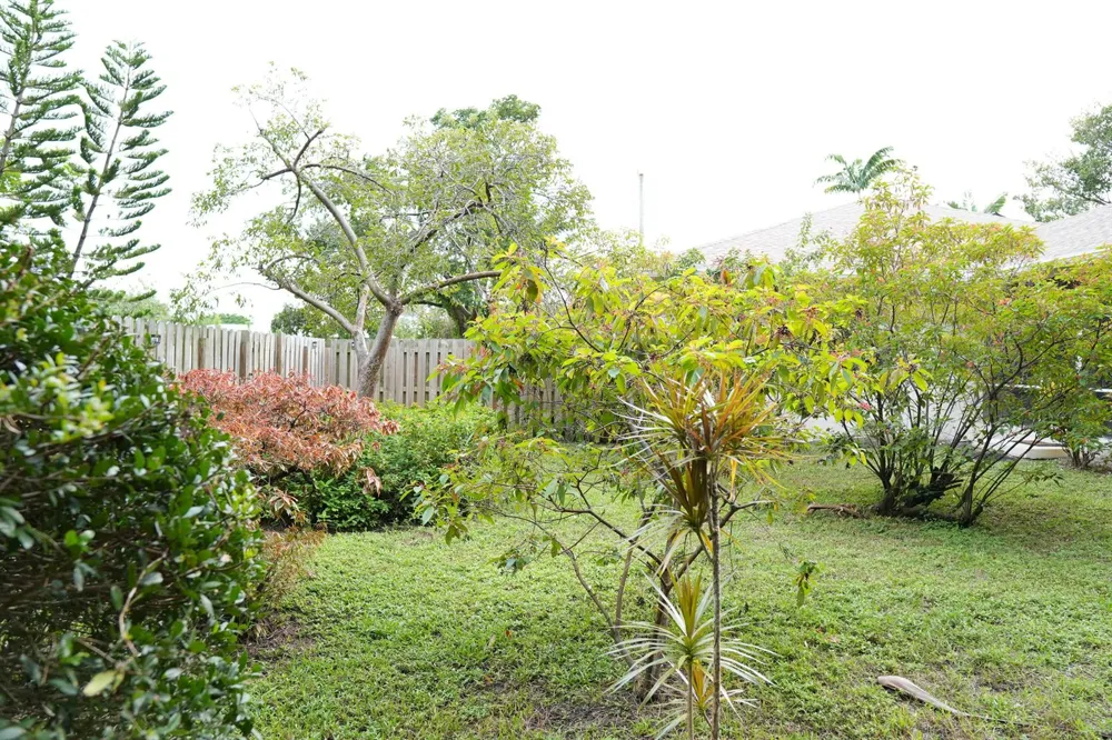 821 SW 13TH COURT Pompano Beach, FL 33060
