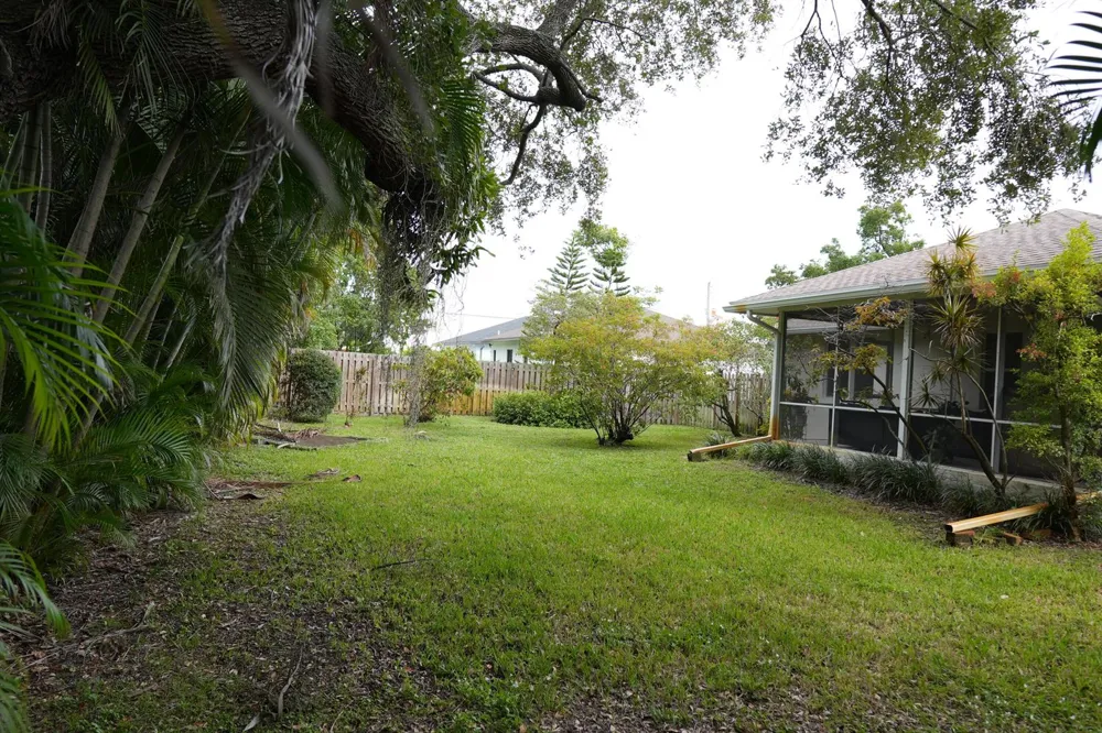 821 SW 13TH COURT Pompano Beach, FL 33060