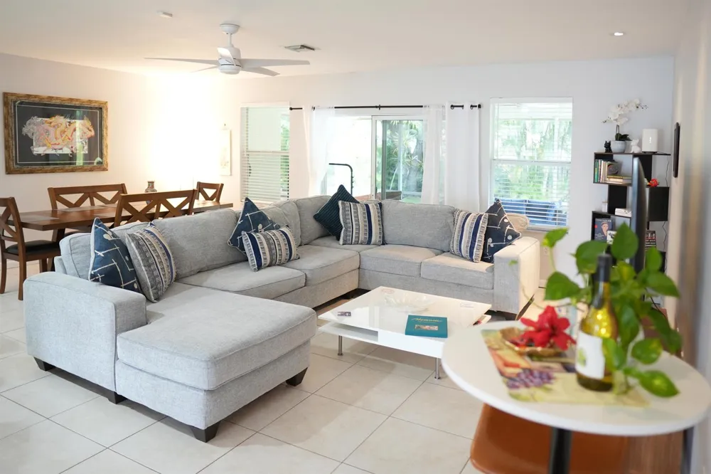 821 SW 13TH COURT Pompano Beach, FL 33060