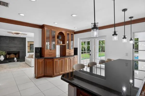 5510 W CASTLEGATE AVENUE Davie, FL 33331