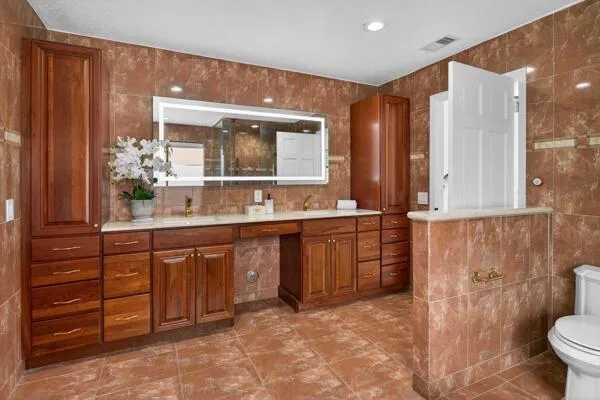 5510 W CASTLEGATE AVENUE Davie, FL 33331