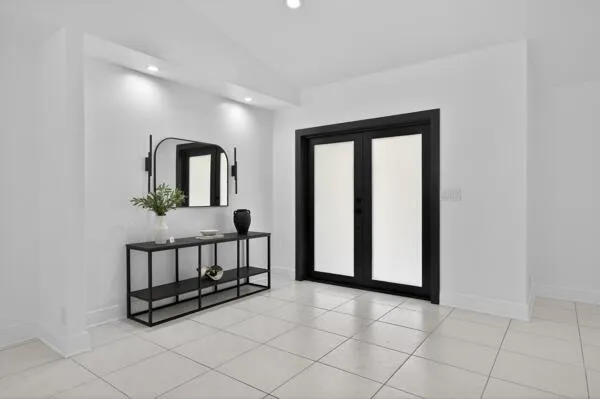 5510 W CASTLEGATE AVENUE Davie, FL 33331