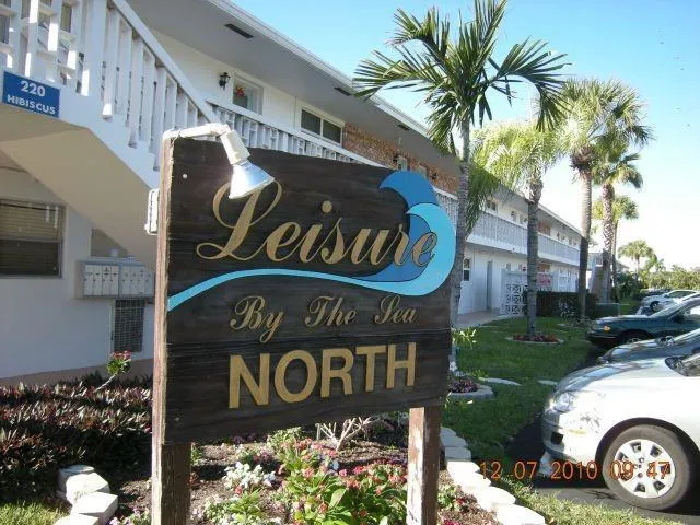 232 HIBISCUS AVENUE #114 Lauderdale By The Sea, FL 33308