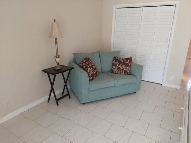 232 HIBISCUS AVENUE #114 Lauderdale By The Sea, FL 33308