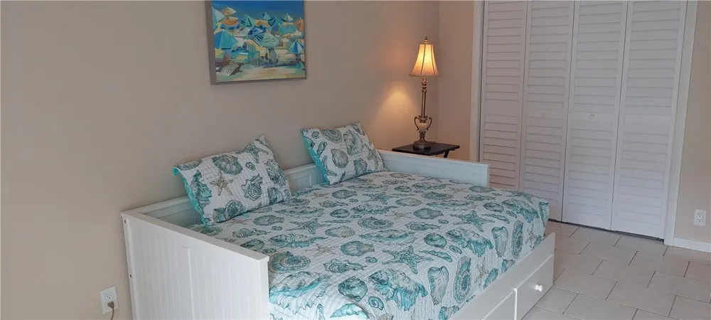 232 HIBISCUS AVENUE #114 Lauderdale By The Sea, FL 33308