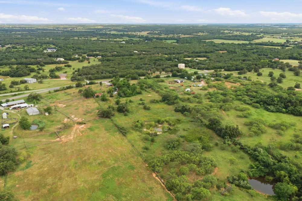 5019 Fm 2123 Paradise, TX 76073
