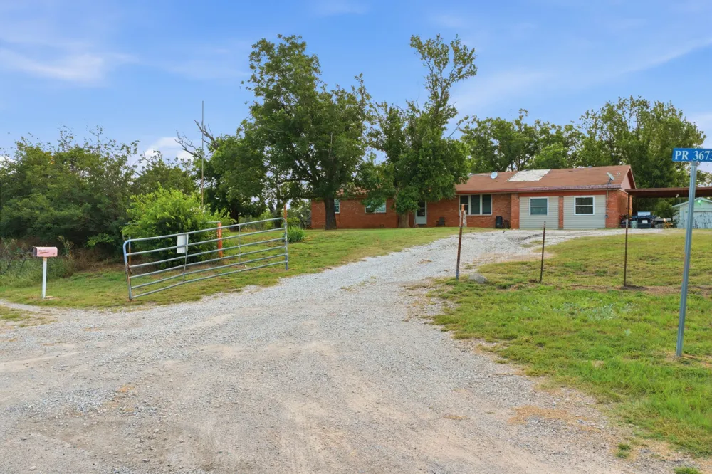 5019 Fm 2123 Paradise, TX 76073