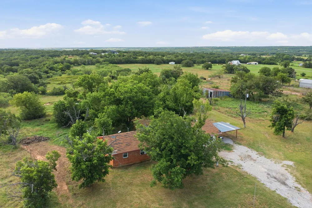 5019 Fm 2123 Paradise, TX 76073