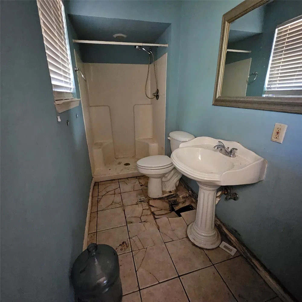 5019 Fm 2123 Paradise, TX 76073