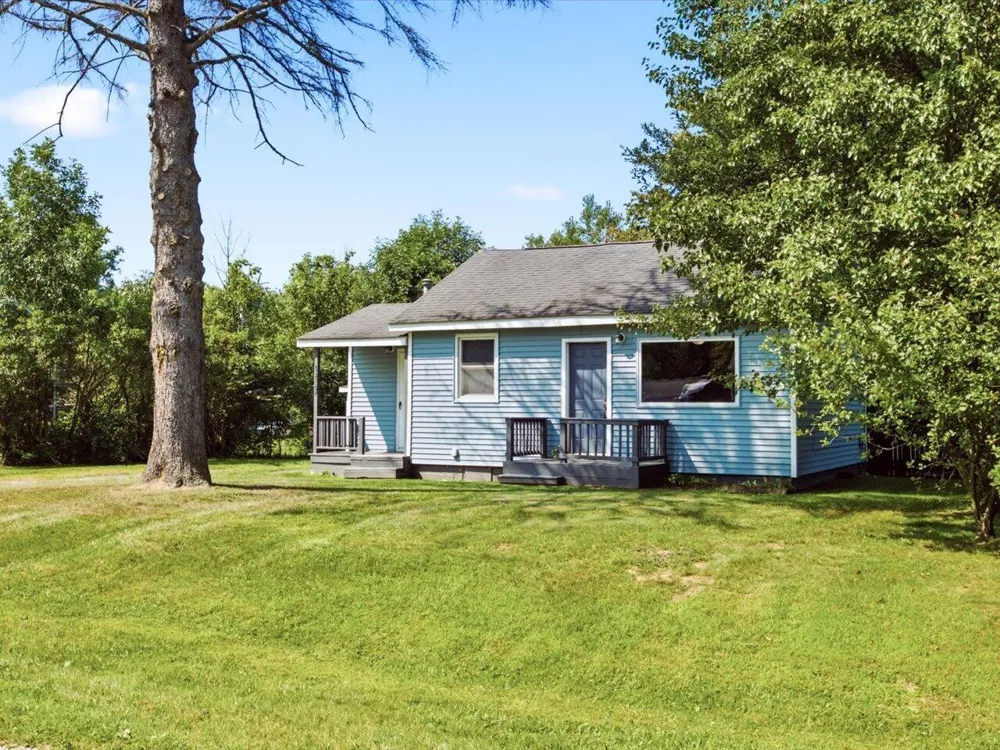 1827 Marlette Road Kimball, MI 48074