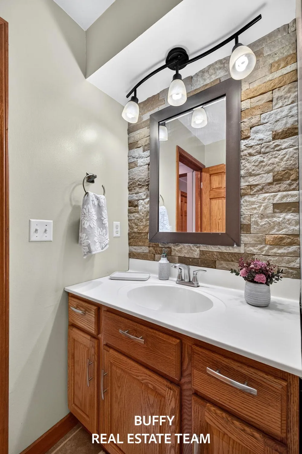 2200 Trillium Lane Grand Rapids, MI 49534
