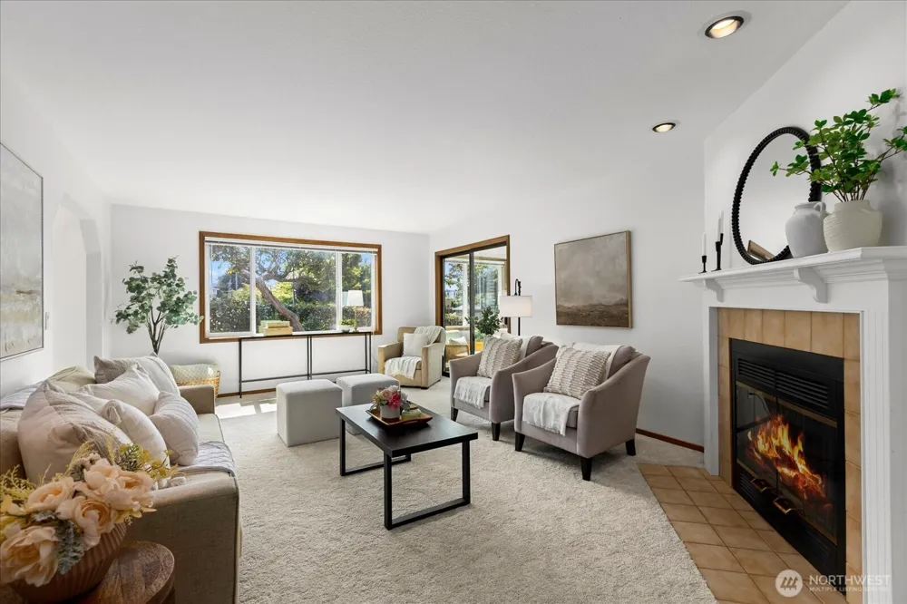 633 Main Street #104 Edmonds, WA 98020