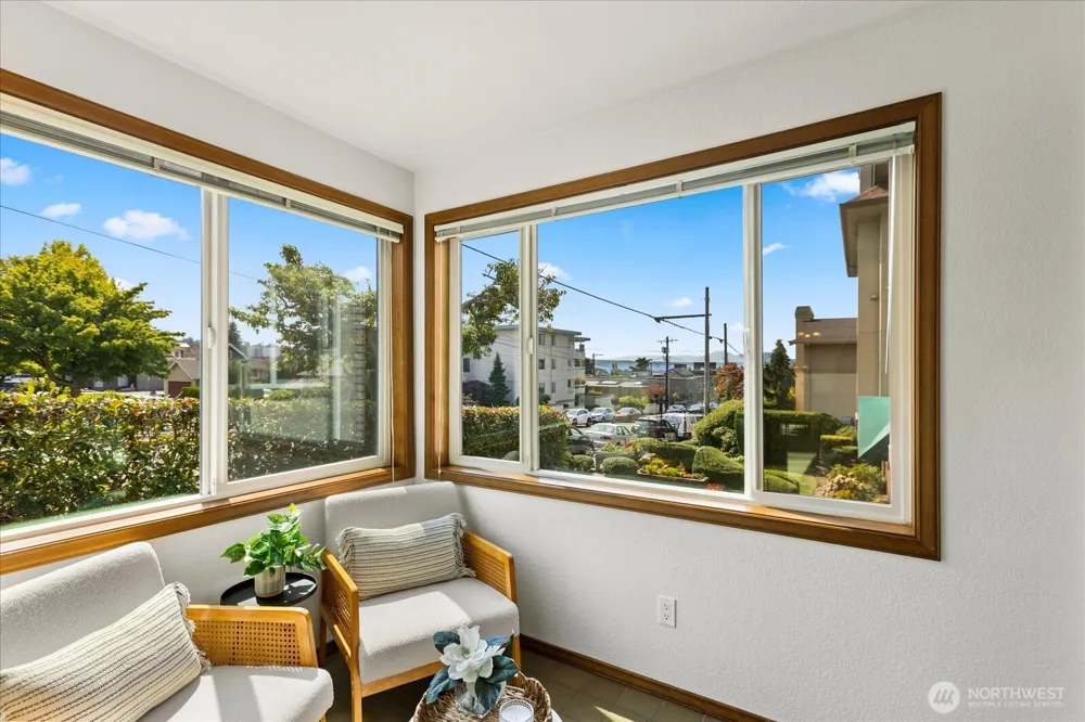 633 Main Street #104 Edmonds, WA 98020