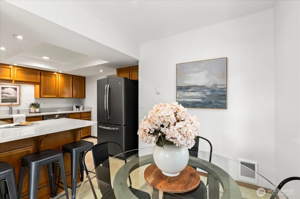 633 Main Street #104 Edmonds, WA 98020