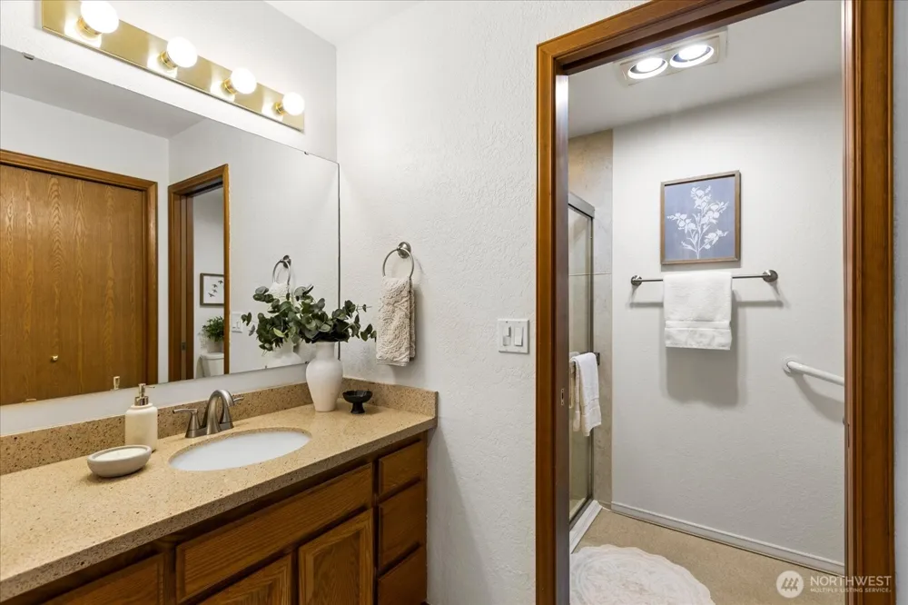 633 Main Street #104 Edmonds, WA 98020