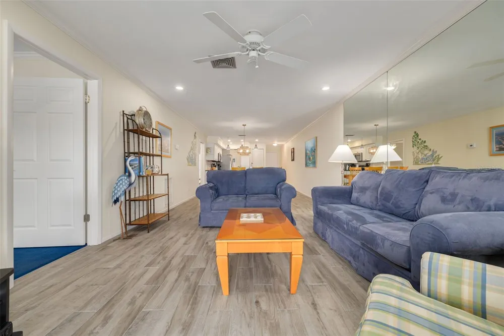 4780 BRITTANY DRIVE S #114 St Petersburg, FL 33715