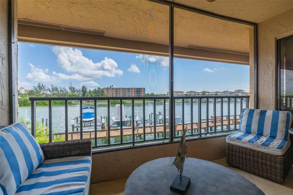 4780 BRITTANY DRIVE S #114 St Petersburg, FL 33715